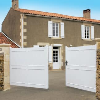 Portails battants PVC